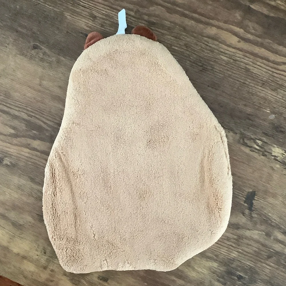 hand towel， cute capybara
